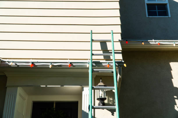 How To Choose The Right Materials for Your Siding Installation in 'Edgewater, CO